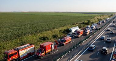 Stire din Eveniment : Care este situația copiilor răniți în accidentul produs duminică pe A2