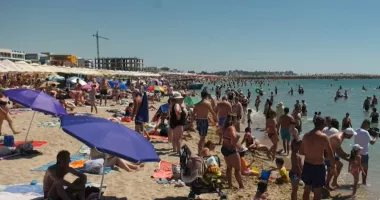 În vârf de sezon, hotelierii renunță la scumpiri și mizează pe reduceri