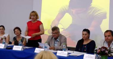 Dezbateri pe tema legăturii dintre teorie și practică în kinetoterapie - 2