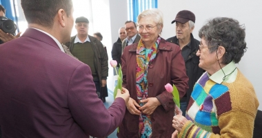 Primarul Decebal Făgădău, întâlnire cu pensionarii - 2