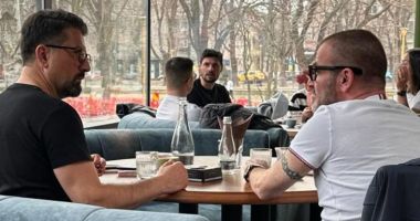 Stire din Politică-Administrație : Rivali în 2020, prieteni în 2024. Decebal Făgădău și Horia Constantinescu își beau cafelele împreună!