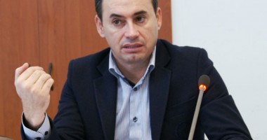 Stire din Politică-Administrație : Gheorghe Falcă va intra în competiția internă a PDL pentru desemnarea candidatului la prezidențiale