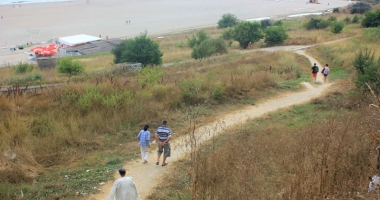 Stire din Social : Când vor fi amenajate drumurile de acces către plajele din Constanța