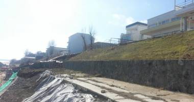 Faleza de la Eforie Nord, în pericol. Vilele și hotelurile o iau la vale - 3