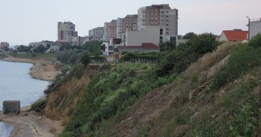 Stire din Social : Cât o mai duc plajele românești