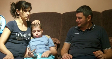 Stire din Sănătate : REACȚIE ȘOCANTĂ A SPITALULUI JUDEȚEAN CONSTANȚA: "Condițiile sunt cele care sunt, ce putem face?!" Mama lui Denis Pașcovici, acuzată de medici că minte