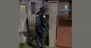 Stire din Eveniment : Familie din Constanța "specializată" în prostituție și trafic de droguri reținută de polițiști