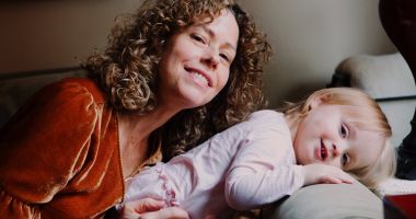 Stire din Social : Familiile care vor să adopte un copil, încurajate să vadă profilurile acestora, la DGASPC