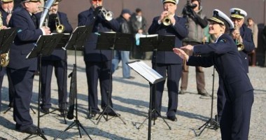 Stire din Social : Fanfara RAJA concertează astăzi în trei locații