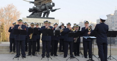 Stire din Social : Fanfara "Muzica Apelor" va concerta astăzi în Parcul Gării