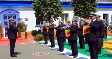 Stire din Social : Fanfara "Muzica Apelor" îi invită pe constănțeni la concert