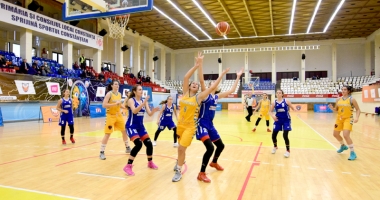 Stire din Sport : "Faptul că s-a mai retras o echipă ne dezavantajează"