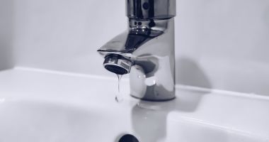 Stire din Social : Strada Traian, din Constanța, rămâne fără apă potabilă la robinete