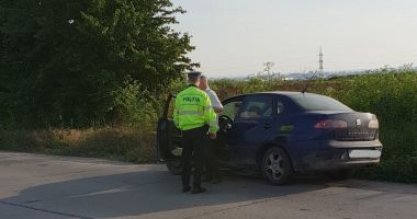 Stire din Eveniment : Inconștienți pe șosele! Șoferi fără permis auto, trași pe dreapta de polițiști