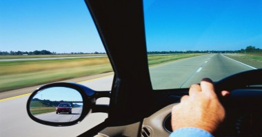 Stire din Eveniment : Fără permis de conducere, dar la volanul unui BMW