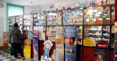 Stire din Sănătate : Farmacii deschise non-stop, de Paște