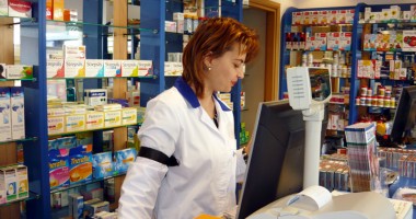 Se vând din ce în ce mai multe medicamente