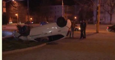 Stire din Diverse : Farsă MACABRĂ la intrarea într-un mall din CONSTANȚA