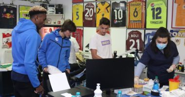 Stire din Sport : Galerie Foto / FC Farul s-a reunit și și-a stabilit programul de pregătire