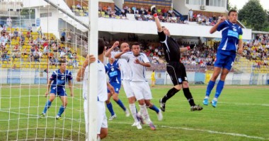 FC Farul s-a întors cu un punct de la Bacău - 2