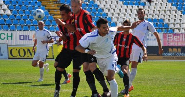 Stire din Sport : FC Farul a spart gheața, Ivanovici - gol a la Robben