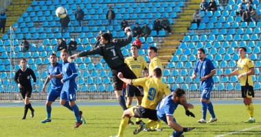 Stire din Sport : "Marinarii" s-au făcut de râs: 0-3 cu SC Bacău! / Galerie foto