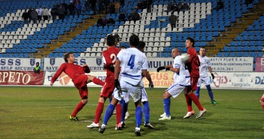 Unii jucători ai Farului, suspectați că ar fi blătuit meciul cu FC Snagov! - 2