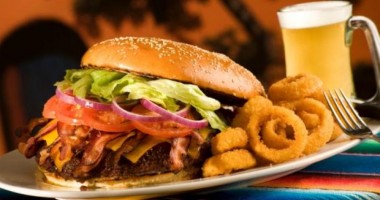 Stire din Politică-Administrație : Taxa pe fast-food și pe bere, noua găselniță a Guvernului Ponta