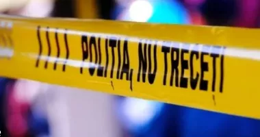 Stire din Eveniment : Moarte misterioasă în cazul adolescentei de 16 ani căzute de pe o terasă. Ancheta ridică mai multe semne de întrebare