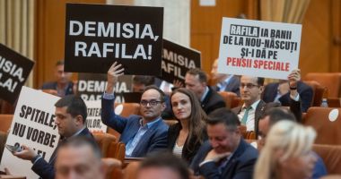 Stire din Politică-Administrație : Moţiunea simplă împotriva ministrului Sănătăţii, Alexandru Rafila, dezbătută în Parlament