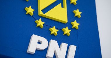 Stire din Actualitate : Actor celebru, candidatul PNL pentru funcţia de primar. Actriţă cunoscută, exclusă din partidul liberal!