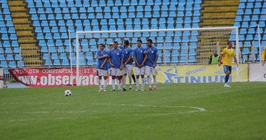 Stire din Sport : Fotbal / Patru jucători de la FC Farul nu vor juca în meciul cu Brăila