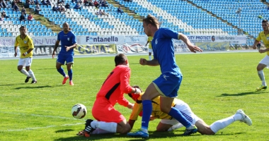 Stire din Sport : FC Farul, înfrângere severă la Brăila