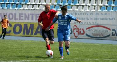 Stire din Sport : FC Farul: drumul pentru play-off începe la Brăila