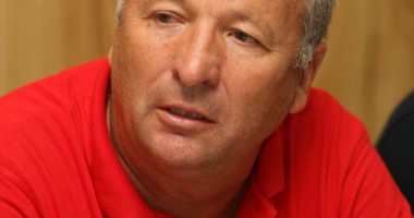 Stire din Sport : Fotbal / Ce spune o fostă glorie a FC Farul despre situația clubului: "Farul este pe ultimul loc și își merită soarta!"