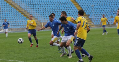 Stire din Sport : FC Farul a pus pe liber cinci jucători și "coace" câteva transferuri importante