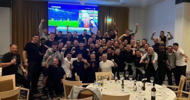 Stire din Sport : O iubire roş-albastră! FCSB este vechea şi noua campioană a României
