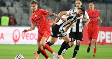 Stire din Sport : FCSB a câștigat în deplasare cu Universitatea Cluj, 2-0, în play-off