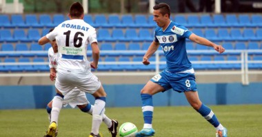Stire din Sport : FC Viitorul, debut victorios: 2-0 cu Gloria Bistrița