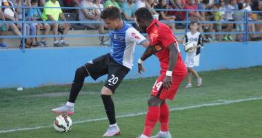 FC Viitorul lansează atacuri pe trei 