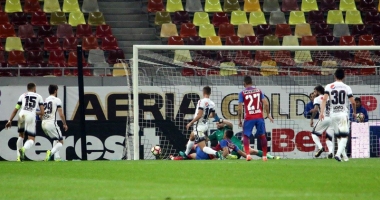 Stire din Sport : Cade primul cap! Hagi: "Nu se poate să faci asemenea greșeală"