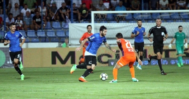 Stire din Sport : FC Viitorul, debut cu dreptul în Liga Campionilor. Ganea, gol de senzație