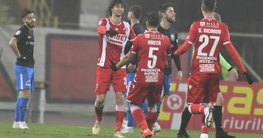 Stire din Sport : FC Viitorul, eliminată din Cupa României. FC Farul, în optimi după şapte ani!