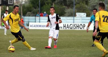 Stire din Sport : FC Viitorul II, meci decisiv pentru promovarea în Liga a III-a