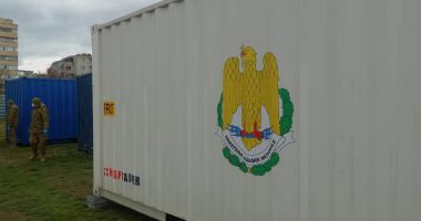 GALERIE FOTO / Sute de cadre medicale vor lucra în Spitalul Modular Militar de pe stadionul Portul - 4