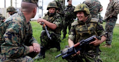 Exerciții tactice cu trupe și trageri de luptă, în Constanța