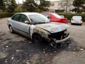 Stire din Eveniment : Volkswagen Passat incendiat de persoane necunoscute pe strada Sucevei