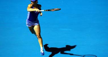 Stire din Sport : Simona Halep și Silvia Soler dispută  meciul de deschidere