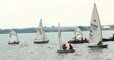 Stire din Sport : Federația Română de Yachting a rămas fără președinte
