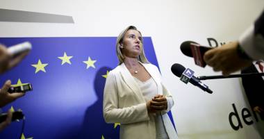 Stire din Actualitate : Federica Mogherini anunță un acord istoric încheiat între Serbia și Kosovo
